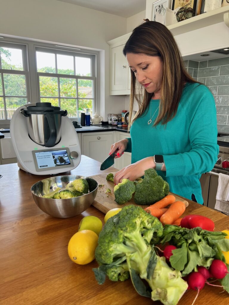 Thermomix Kels chopping broccoli